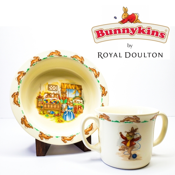 1936 Royal Doulton Bunnykins Beatrix Potter Bedtime Bowl Knitting Hug a Mug Set - Picture 13 of 13